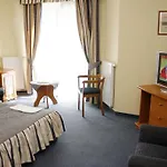 Levay Hotel 4*