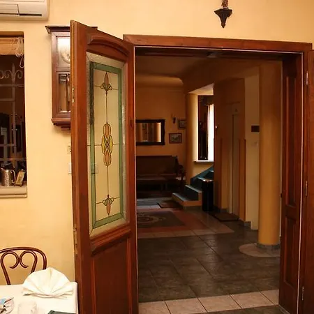 Levay Отель 4*